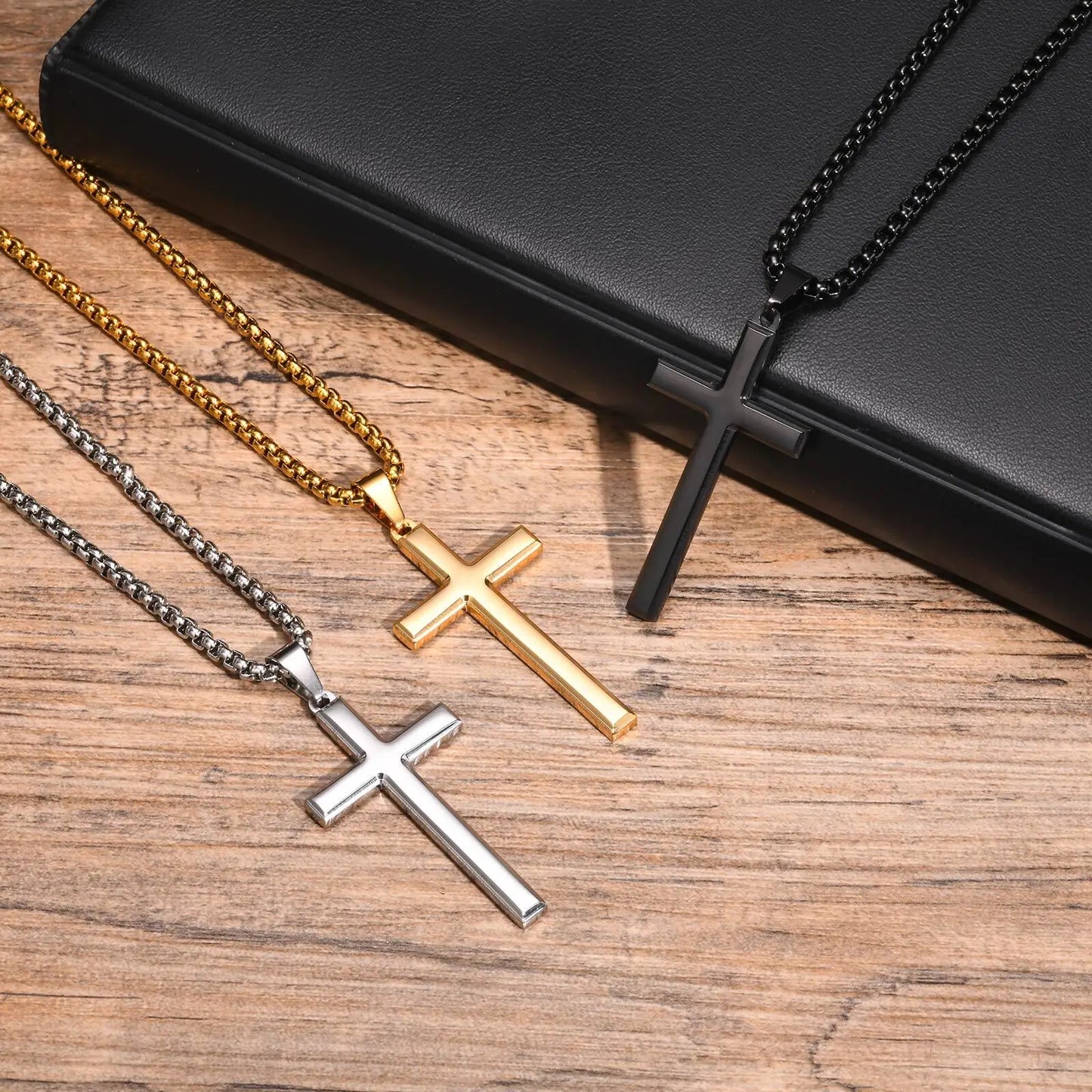 Ariel Simple Men Cross Pendant Necklace