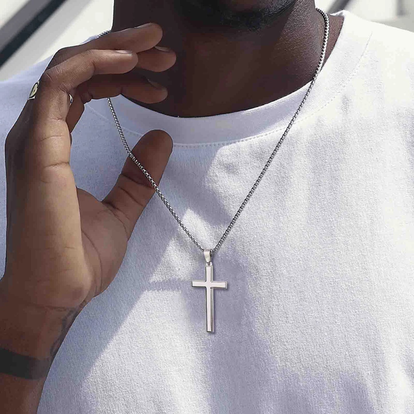 Ariel Simple Men Cross Pendant Necklace