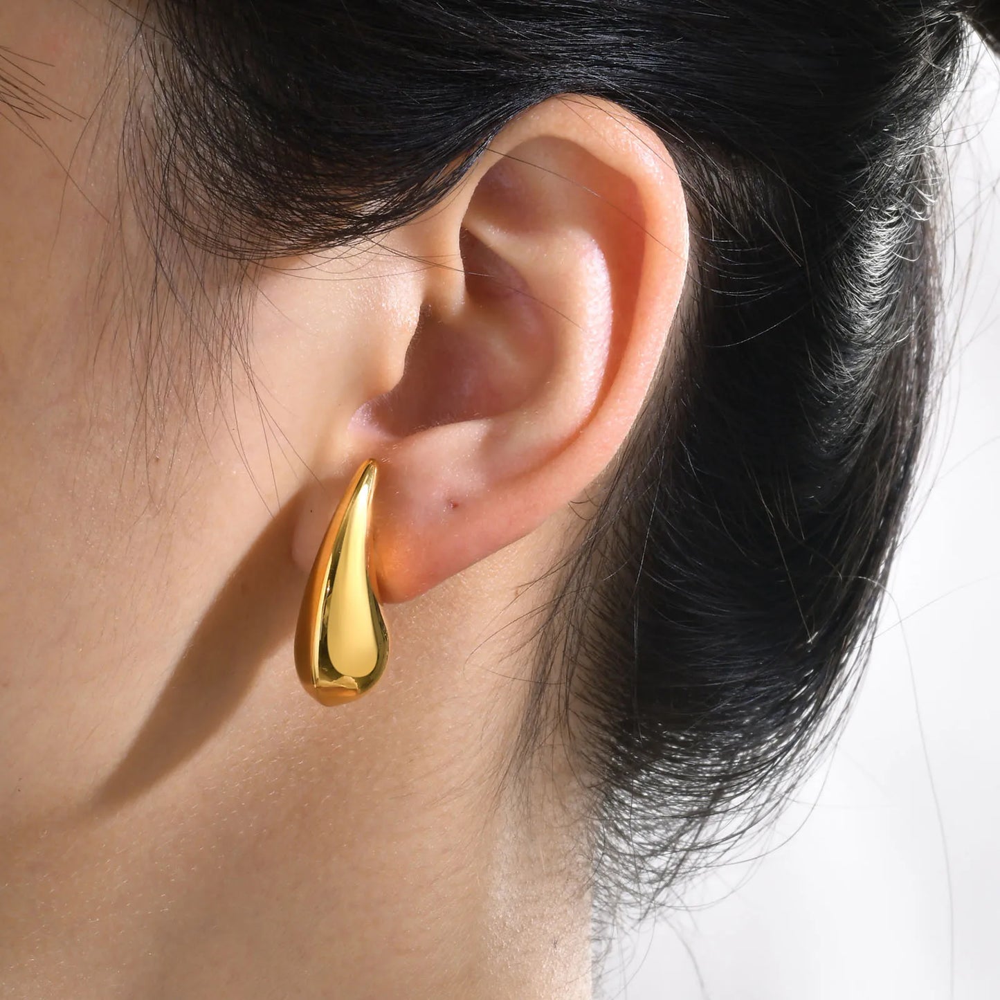 Ariel Chic Teardrop Earrings for Women